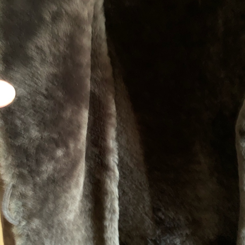 Real Shearling Coat - Picture 4 of 5